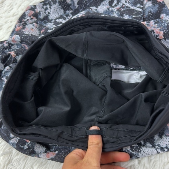 Lululemon Pace Rival Skirt (Regular) *No Panels Spring Bloom Multi / Black - Picture 4 of 6